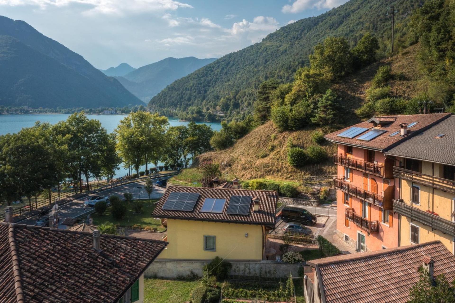 Apartament Casa Monica Ledro Attico Mezzolago Zewnętrze zdjęcie